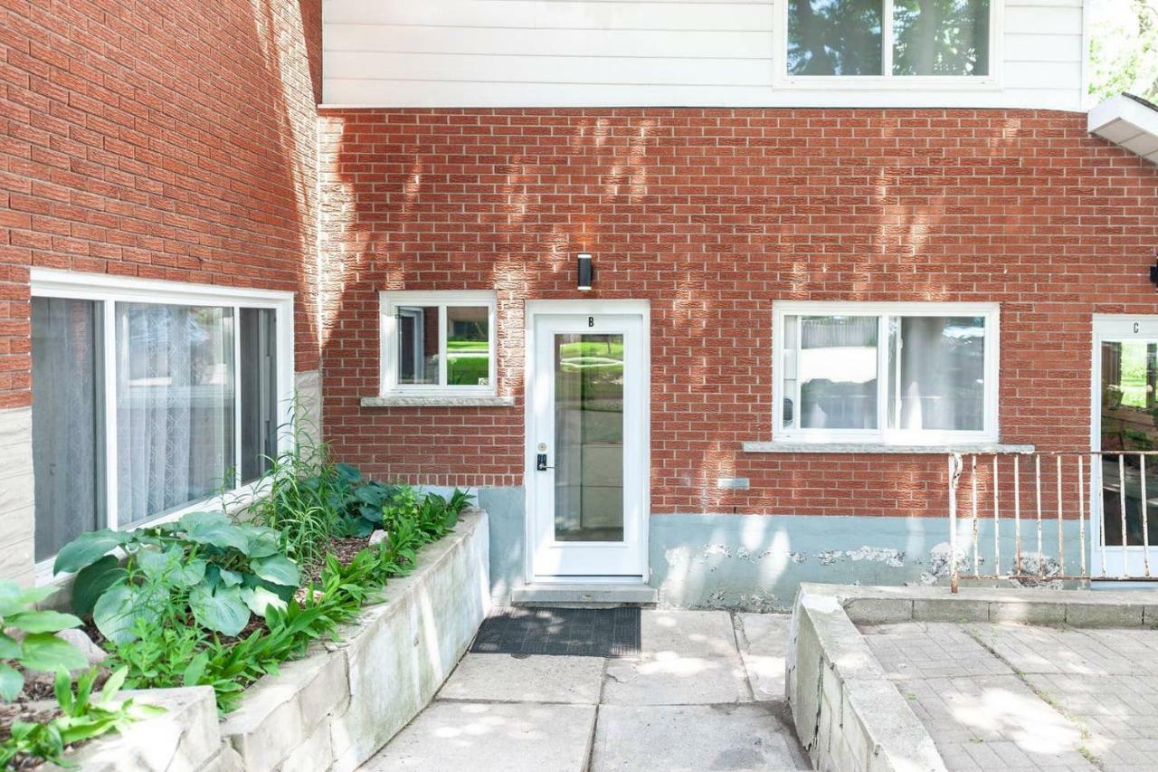 Entire 2 Bedroom Apartment Uptown Waterloo - E1 Exterior foto